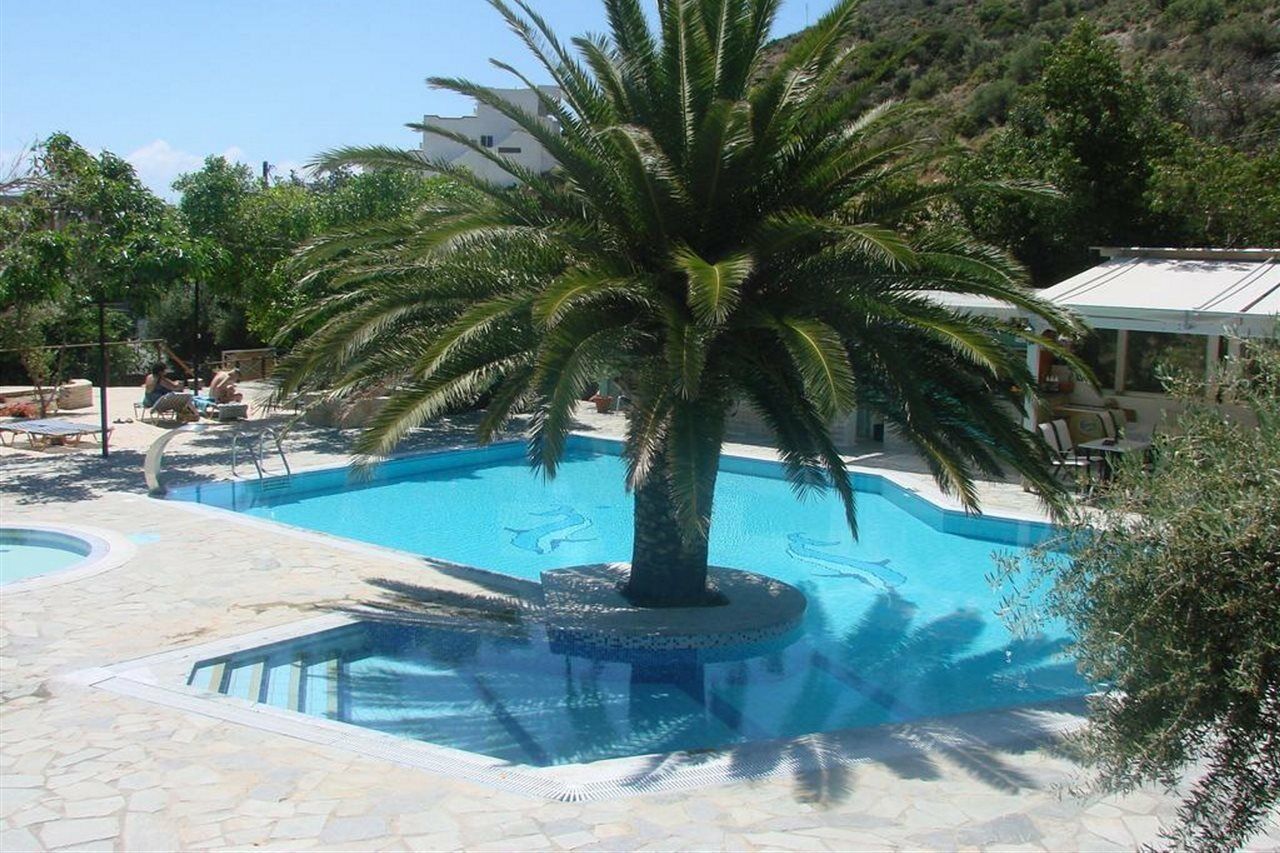 Neos Ikaros Hotel Agia Galini  Exterior photo